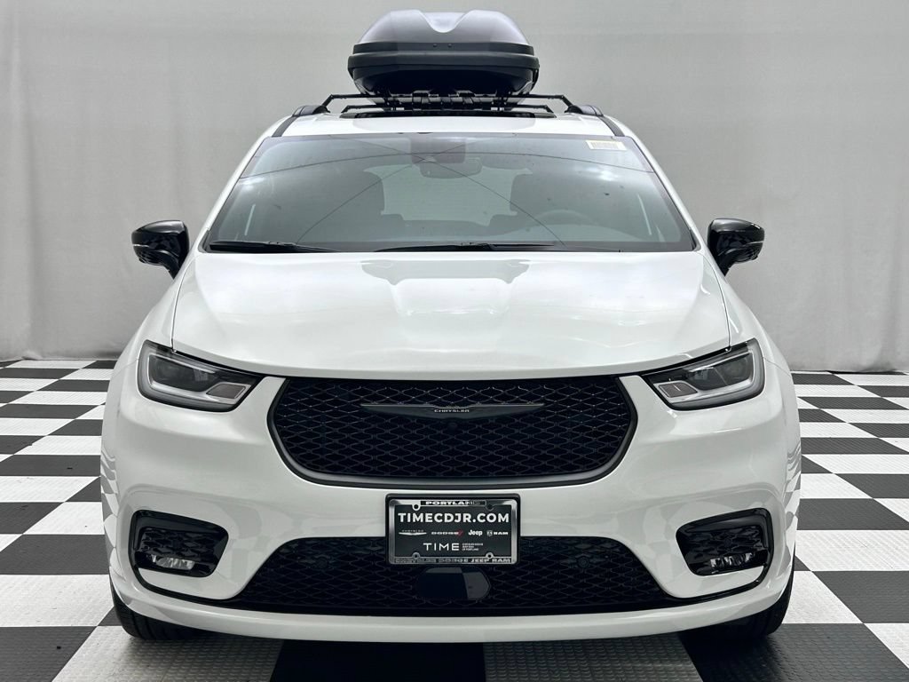 New 2026 Chrysler Pacifica Select AWD/4WD image 3