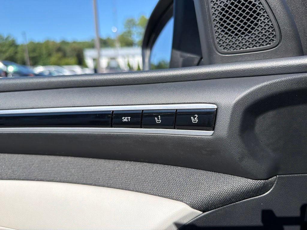 Certified 2022 Hyundai Tucson Limited AWD/4WD image 23