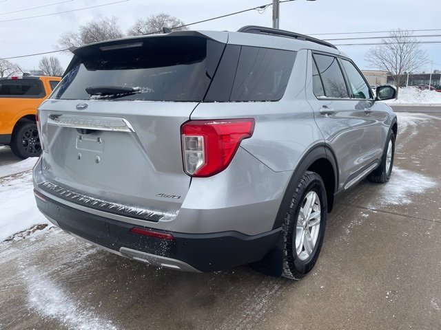 Used 2021 Ford Explorer XLT w/ Equipment Group 202A image 14