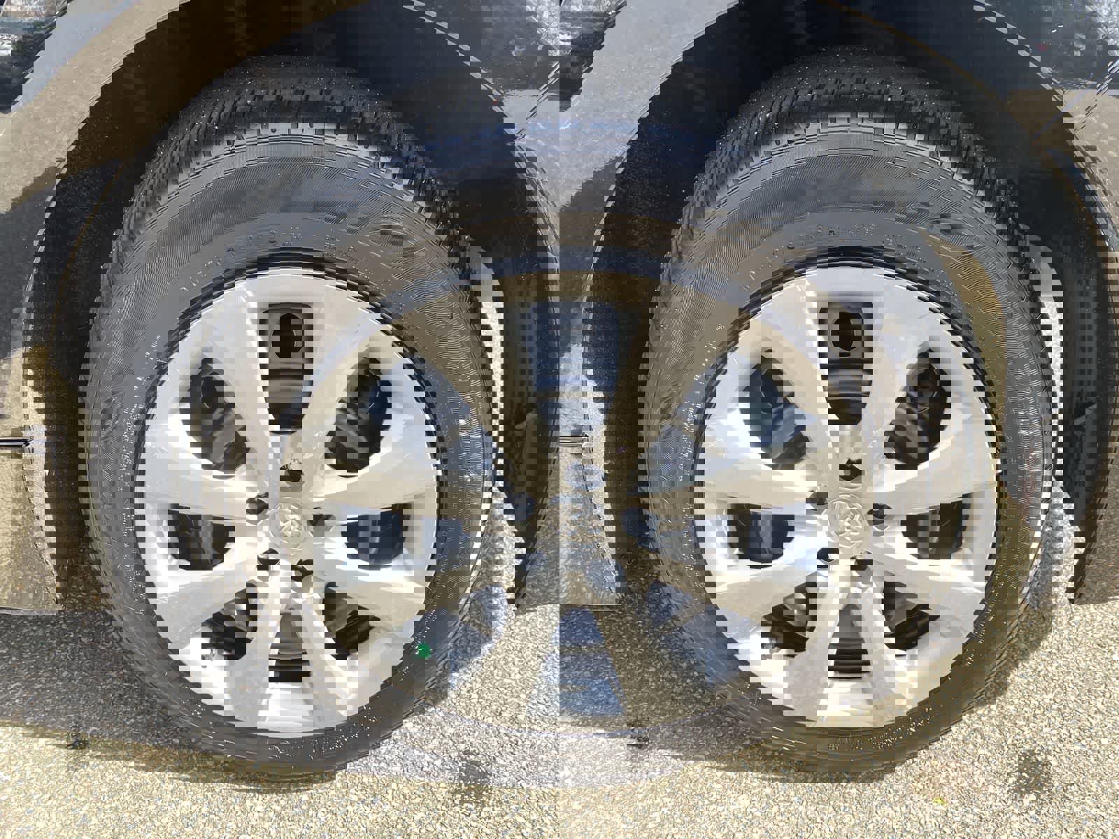 Used 2025 Toyota Corolla LE image 15