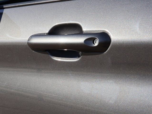 Used 2023 Ford Explorer XLT image 23