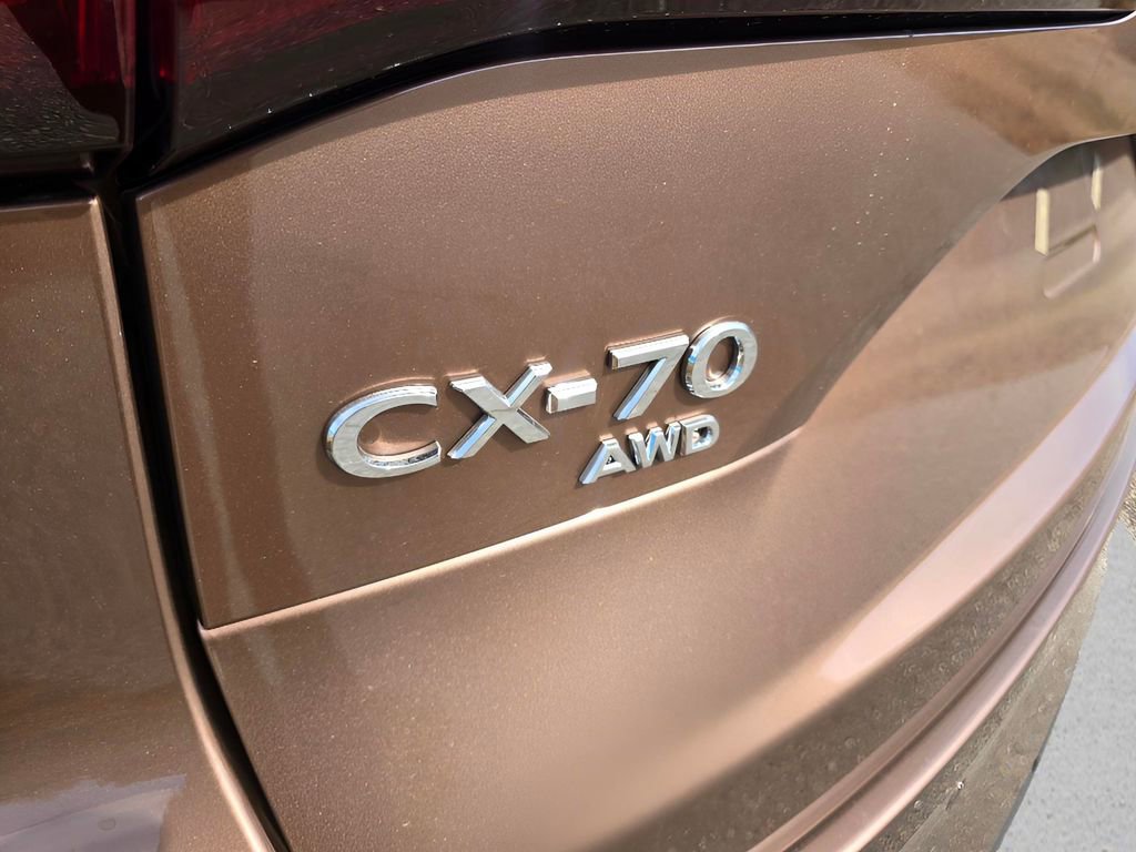 New 2025 MAZDA CX-70 Plug-In Hybrid w/ Premium Plus image 9