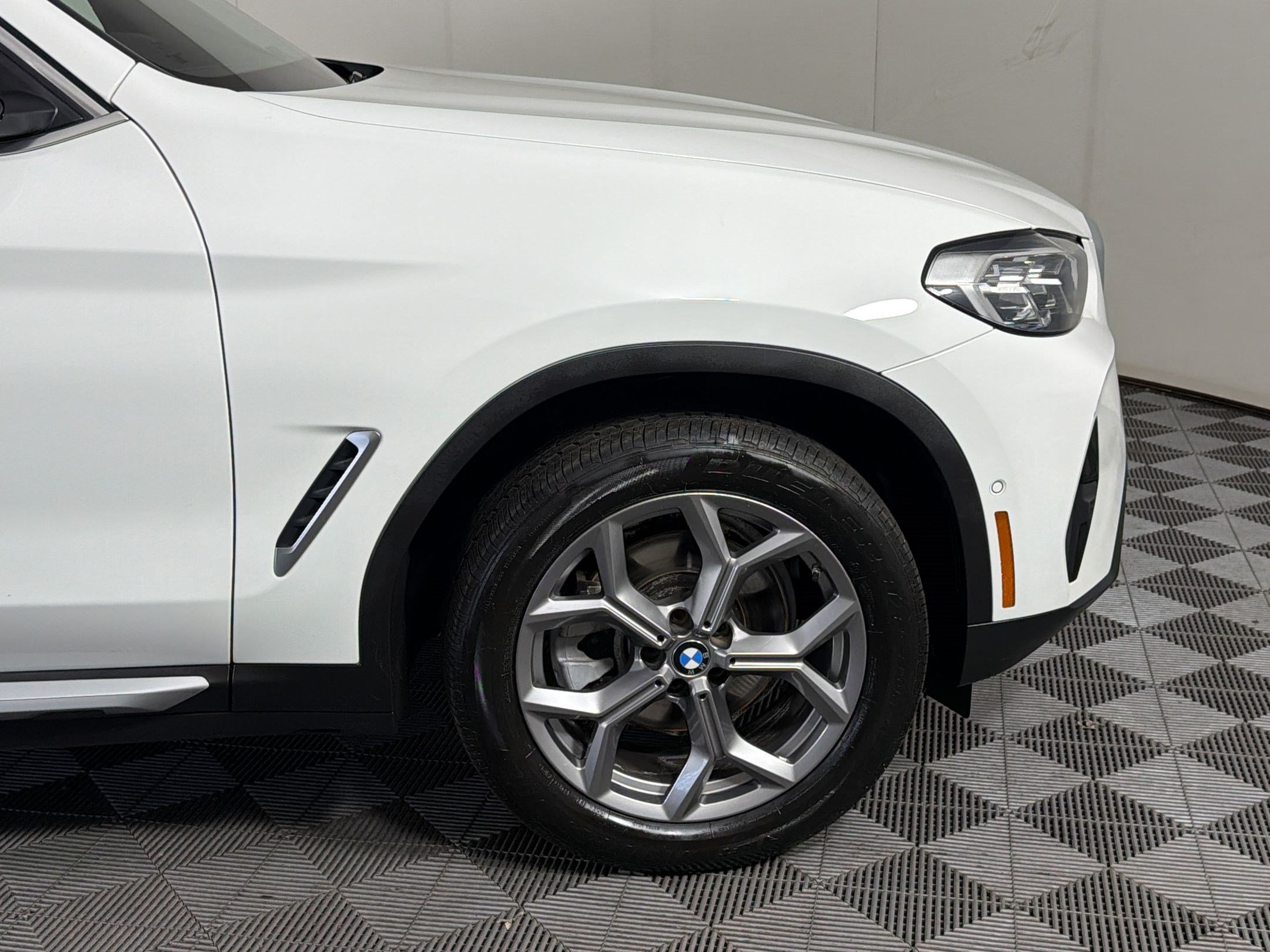 Certified 2023 BMW X3 xDrive30i w/ Premium Package AWD/4WD image 13