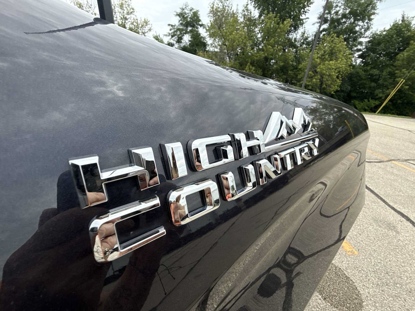 Certified 2024 Chevrolet Silverado 1500 High Country AWD/4WD image 32
