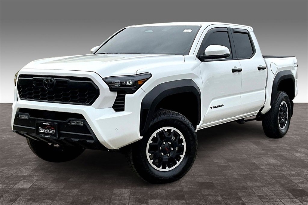 Used 2025 Toyota Tacoma TRD Off-Road image 2