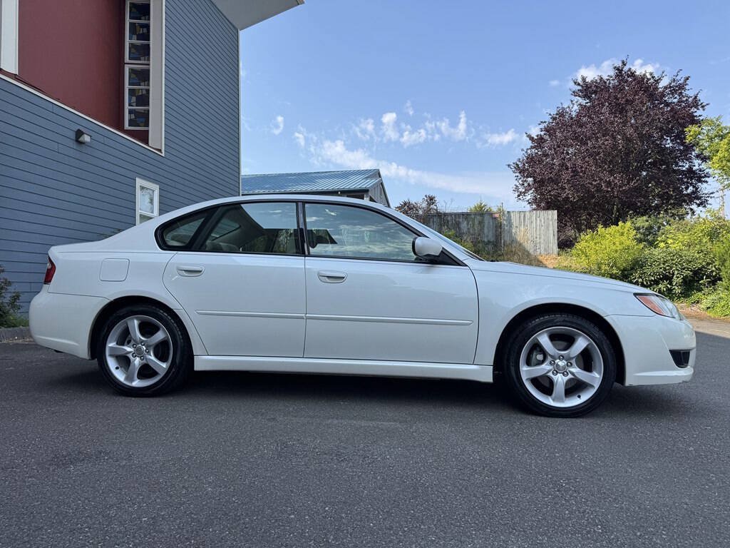 Used 2009 Subaru Legacy 2.5i Special Edition AWD/4WD image 2