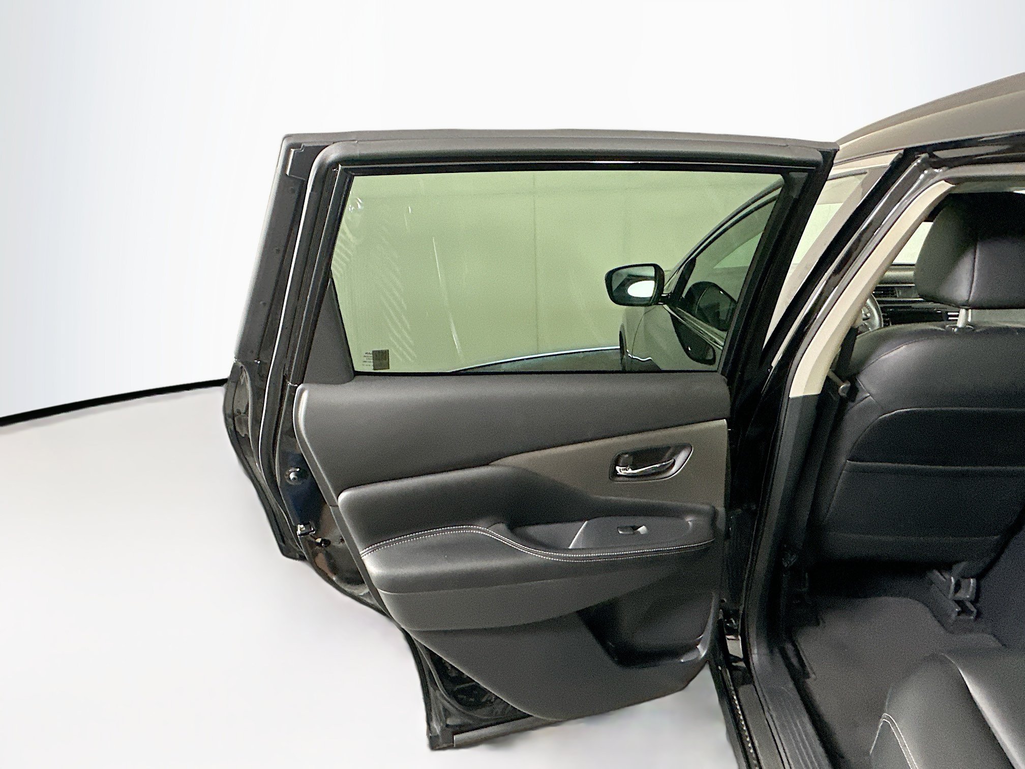 Used 2024 Nissan Murano SV w/ SV Midnight Edition Package FWD image 25