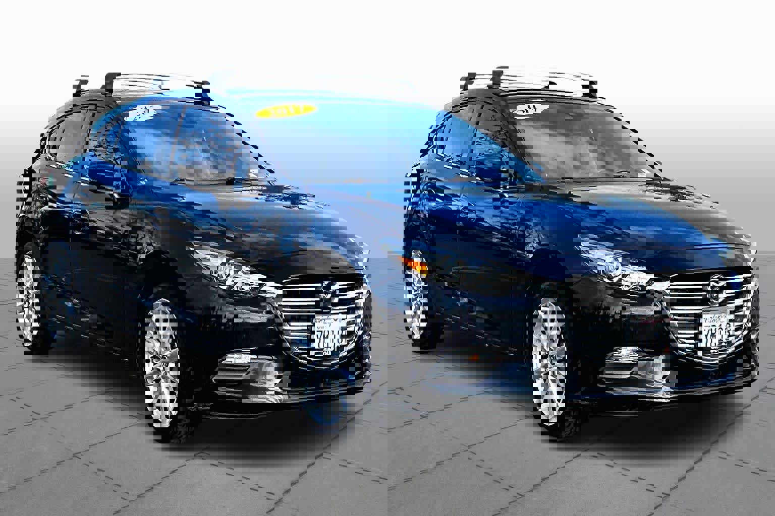 Used 2017 MAZDA MAZDA3 Touring image 3