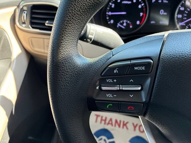Used 2020 Hyundai Elantra GT FWD image 39
