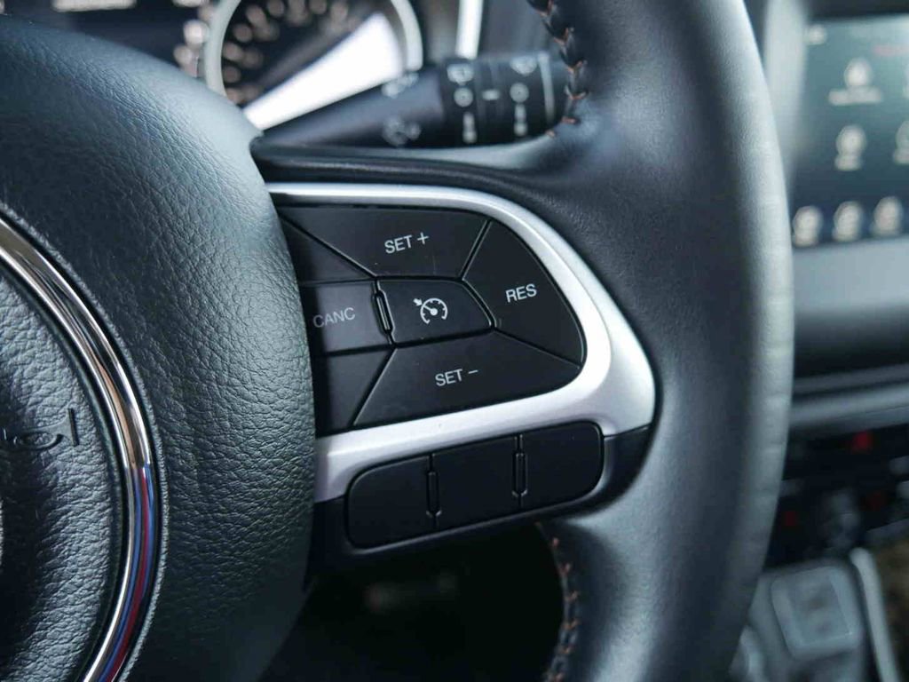 Used 2019 Jeep Compass Latitude w/ Popular Equipment Group image 37