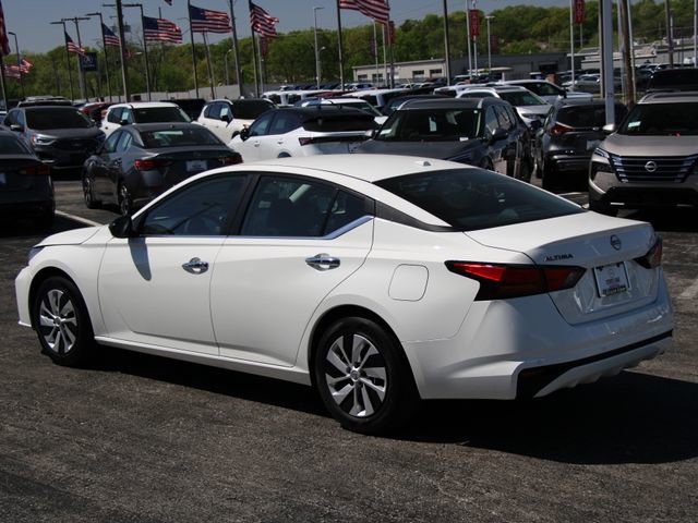 Certified 2025 Nissan Altima 2.5 S image 3