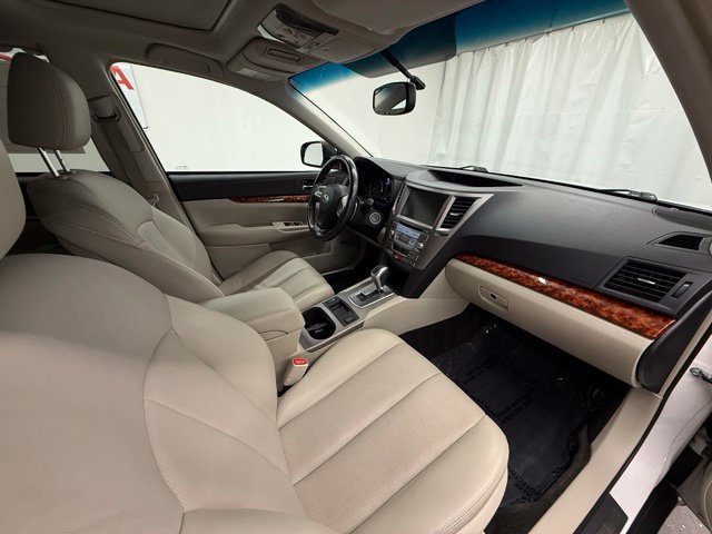Used 2012 Subaru Outback 2.5i Limited AWD/4WD image 9