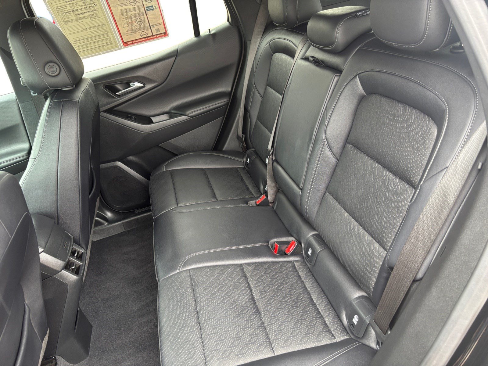 Used 2025 Chevrolet Equinox LT w/ Convenience Package II AWD/4WD image 13