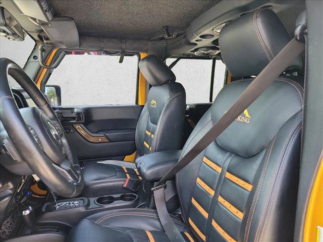 Used 2014 Jeep Wrangler Unlimited Sport w/ Dual Top Group image 13