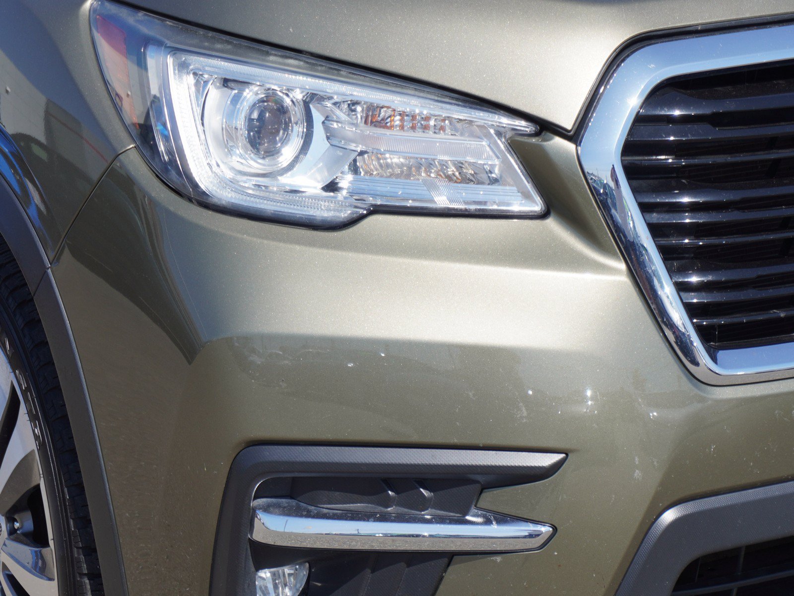 Used 2022 Subaru Ascent Touring AWD/4WD image 3
