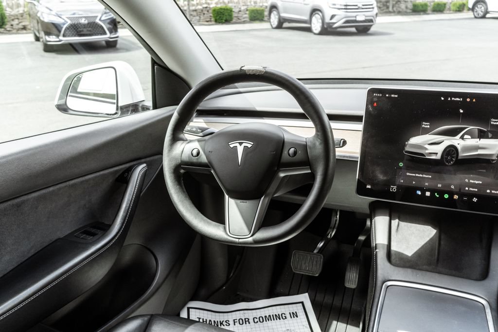 Used 2022 Tesla Model Y Long Range AWD/4WD image 12