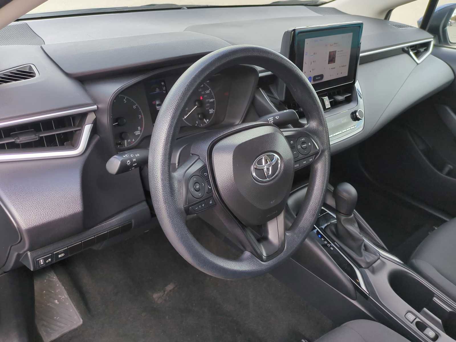 Used 2024 Toyota Corolla LE image 10
