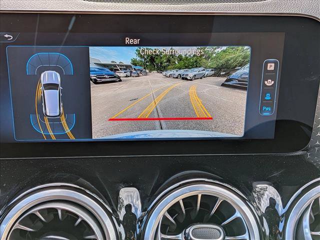 Used 2025 Mercedes-Benz GLB 250 image 14