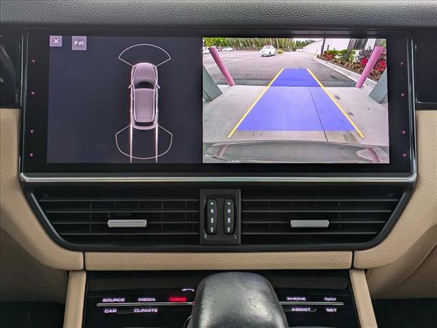 Used 2021 Porsche Cayenne image 15