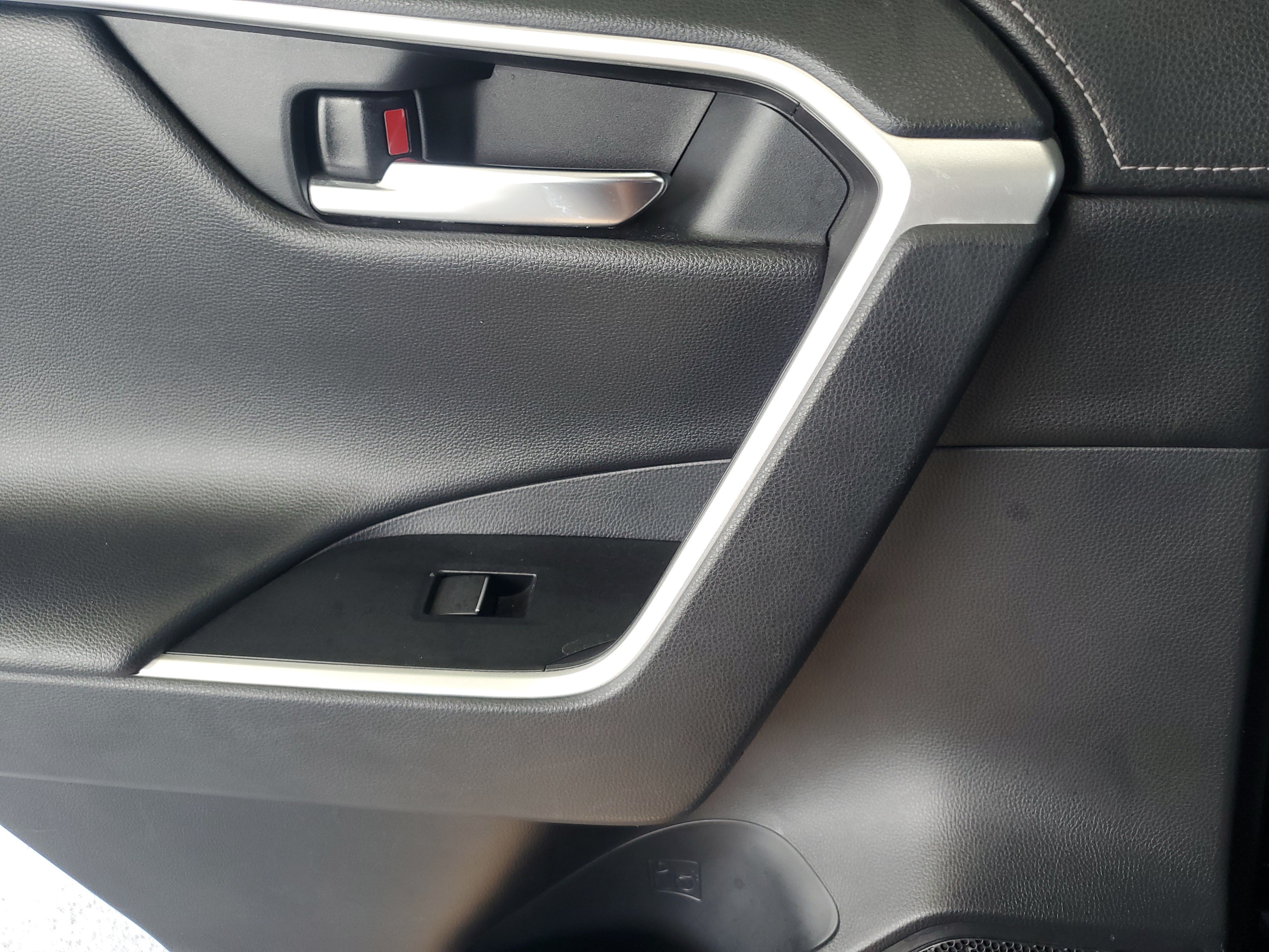 Used 2019 Toyota RAV4 Limited w/ All Weather Liner Package AWD/4WD image 13