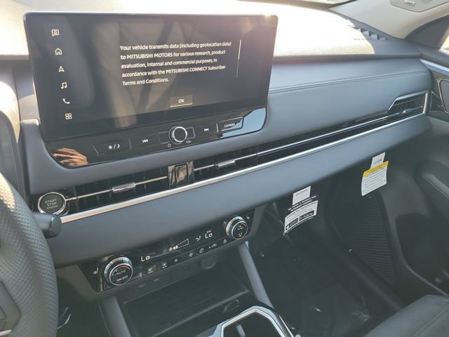New 2026 Mitsubishi Outlander SE FWD image 29