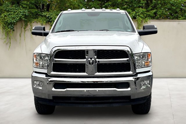 Used 2016 RAM 2500 SLT w/ Popular Equipment Group AWD/4WD image 2