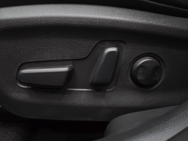 Used 2019 Hyundai Kona Limited FWD image 29