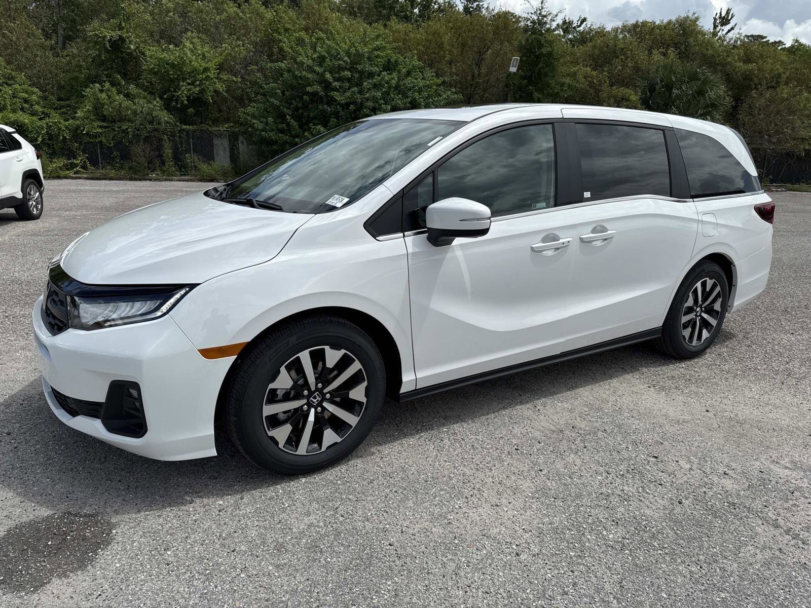 New 2026 Honda Odyssey EX-L image 8