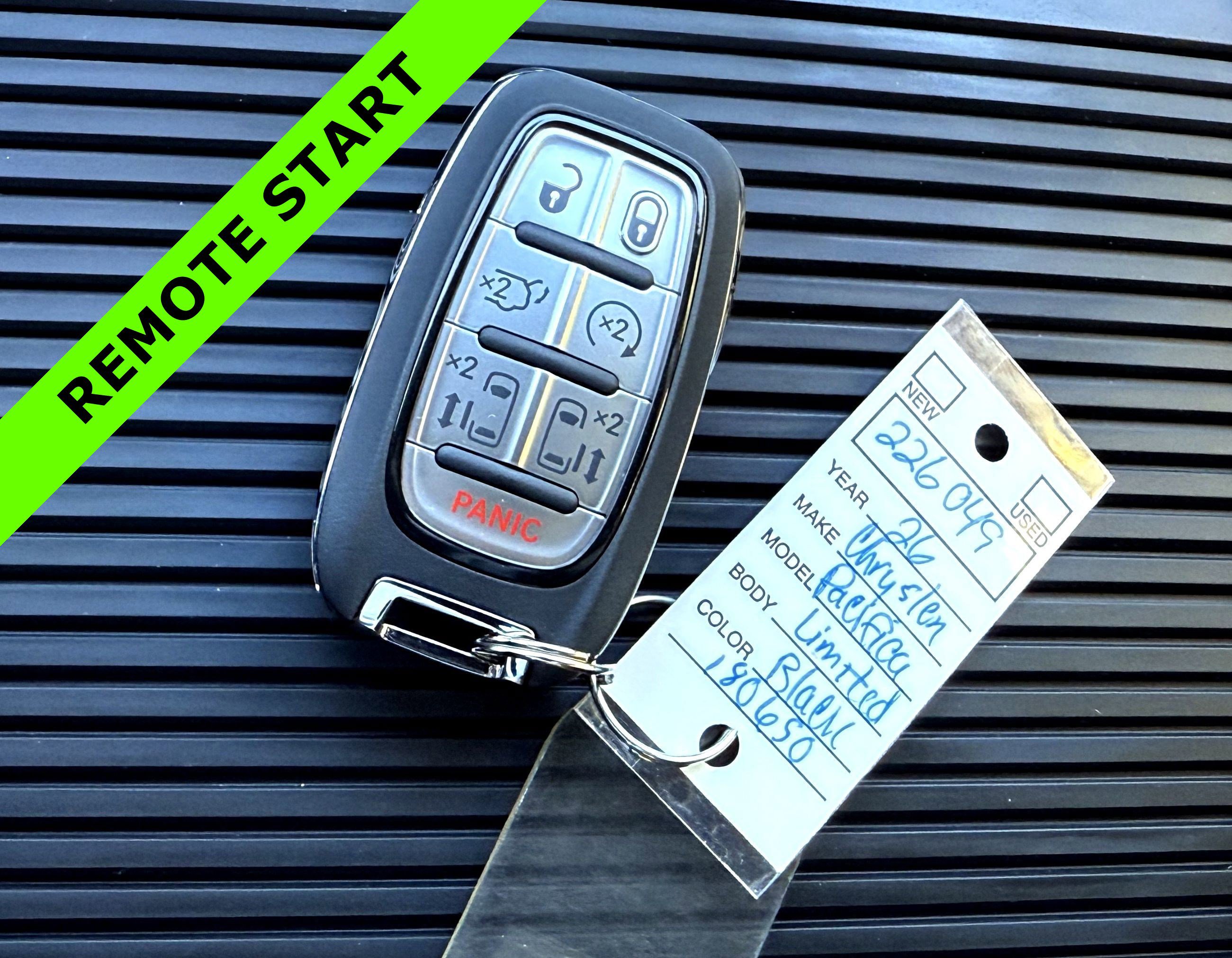 New 2026 Chrysler Pacifica Limited image 36