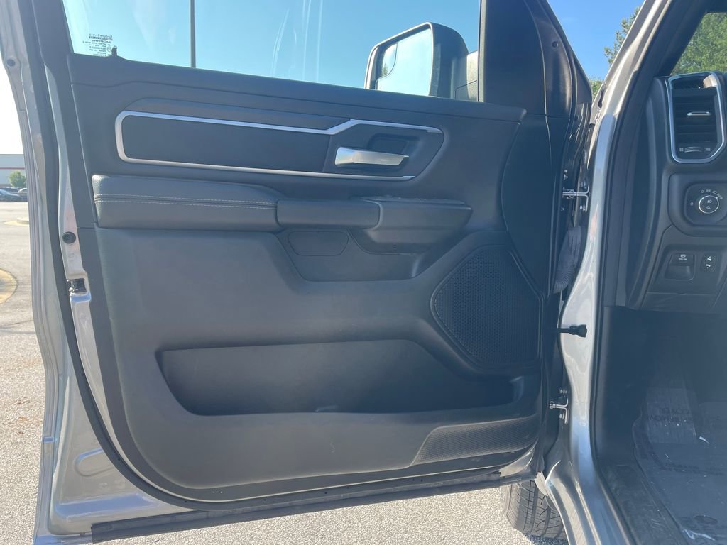 Used 2025 RAM 1500 Big Horn AWD/4WD image 10