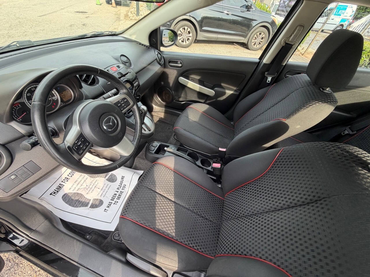 Used 2011 MAZDA MAZDA2 Touring FWD image 10