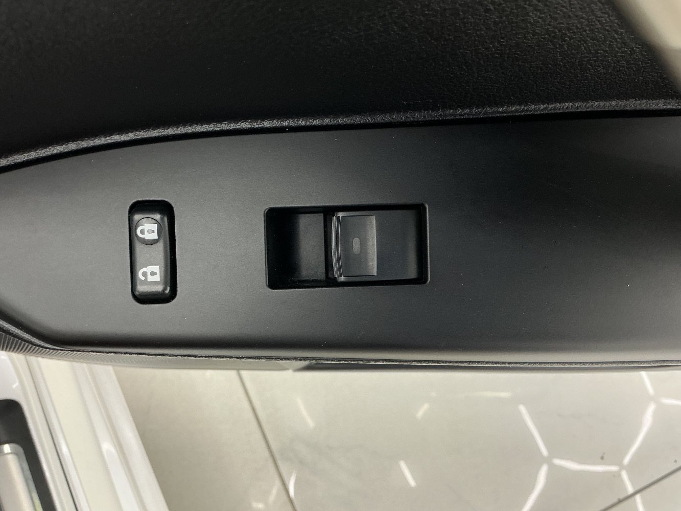 Used 2015 Lexus CT 200h FWD image 39
