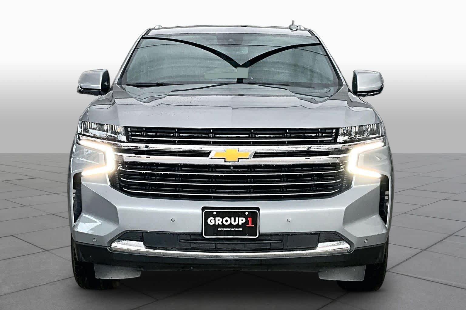 Used 2024 Chevrolet Tahoe LT w/ Luxury Package RWD image 4