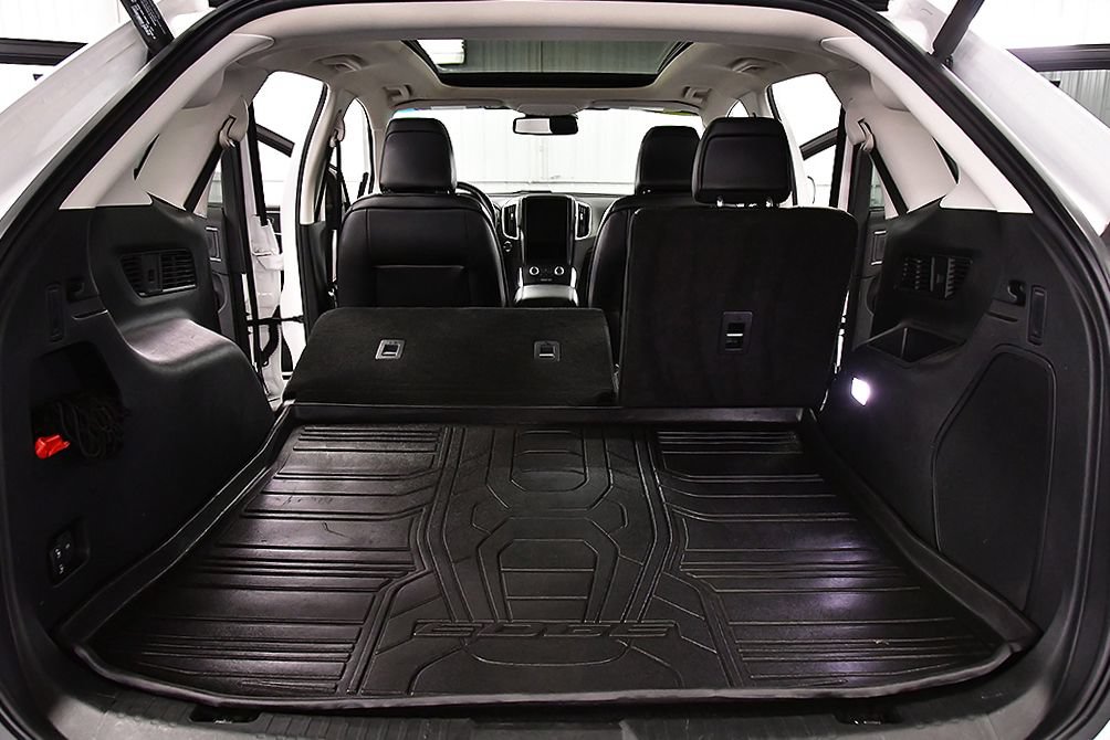 Used 2022 Ford Edge Titanium AWD/4WD image 35