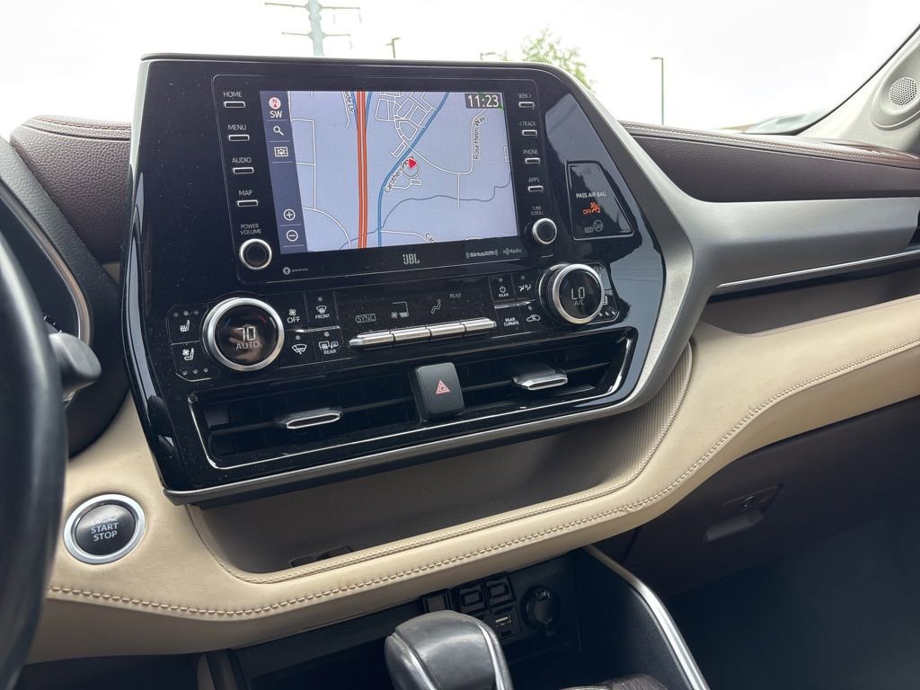 Used 2020 Toyota Highlander Limited AWD/4WD image 20