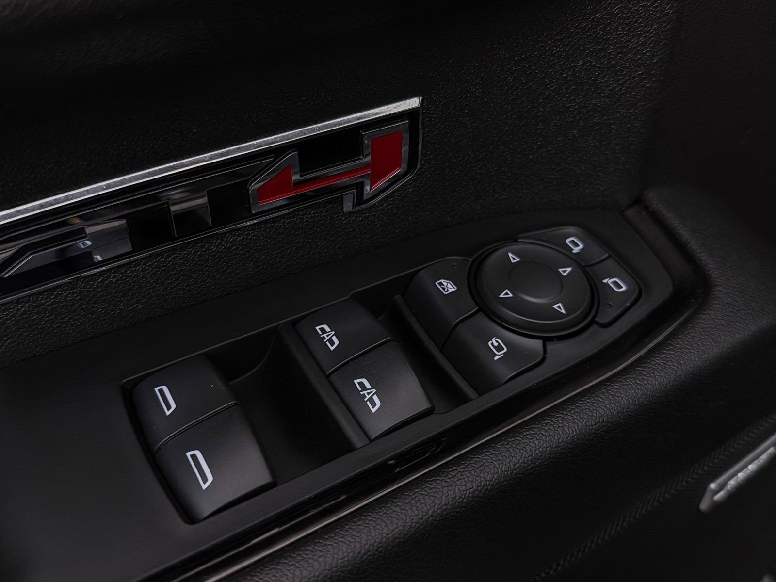 Used 2024 GMC Sierra 1500 AT4 w/ Technology Package image 20