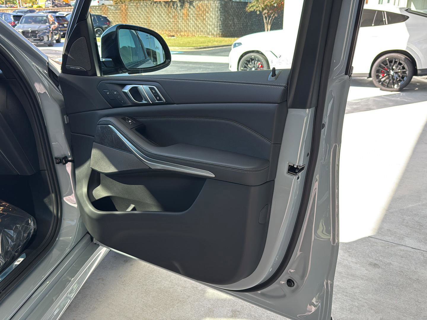 New 2026 BMW X7 xDrive40i w/ Executive Package image 11