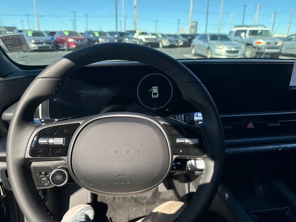 New 2025 Hyundai Ioniq 6 Limited image 16