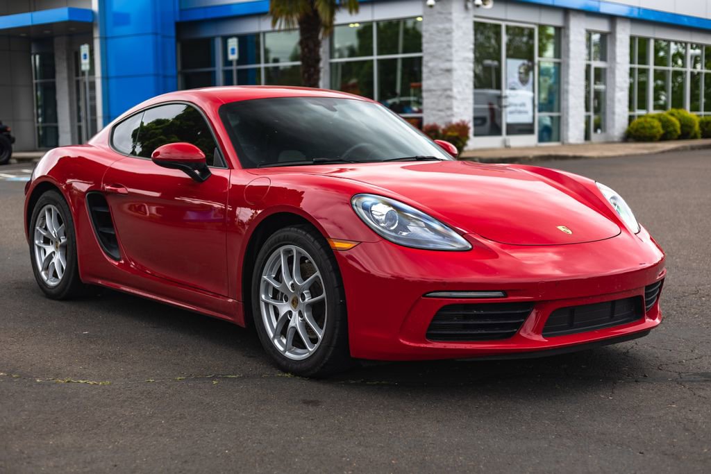 Used 2019 Porsche 718 Cayman RWD image 7