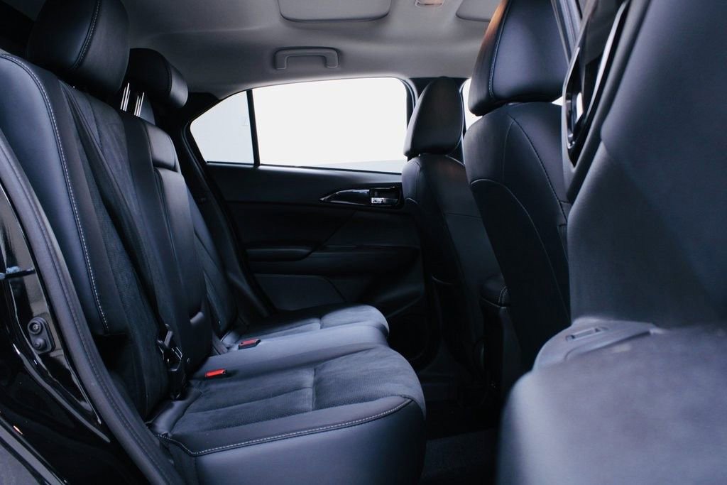 Used 2024 Mitsubishi Eclipse Cross SE image 23