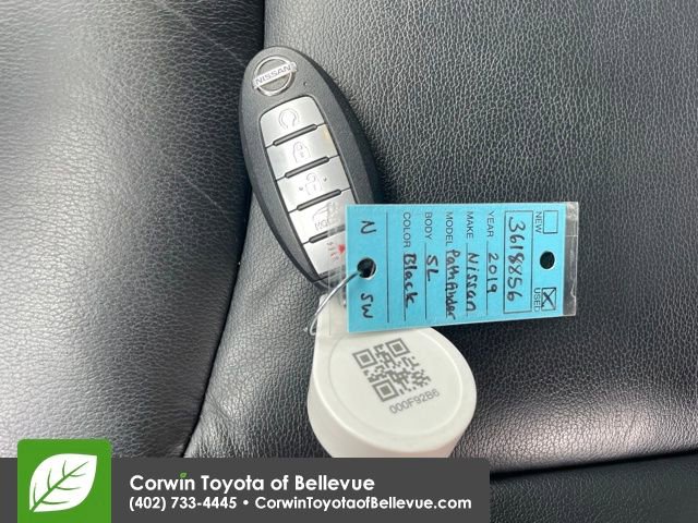 Used 2019 Nissan Pathfinder SL image 23