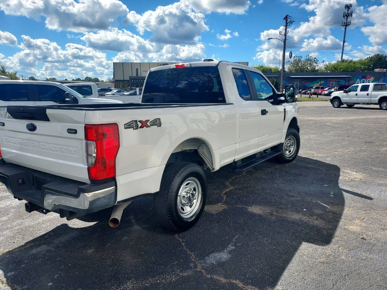 Used 2020 Ford F250 XL w/ Power Equipment Group image 4