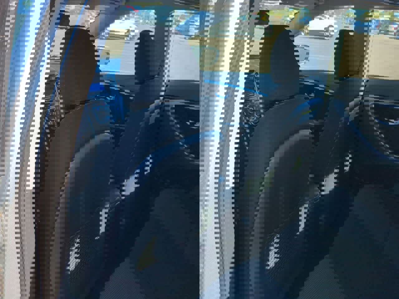 Used 2017 Hyundai Elantra GT image 16