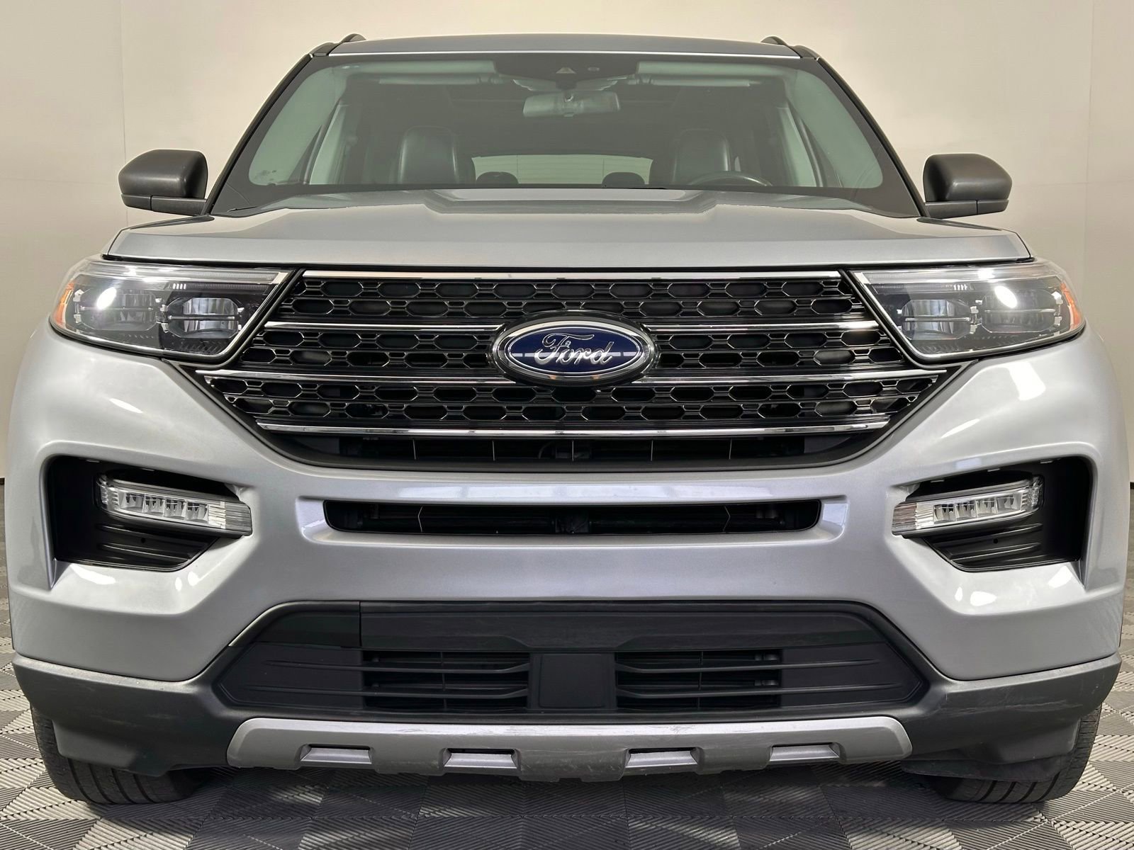 Used 2023 Ford Explorer XLT w/ Equipment Group 202A image 22