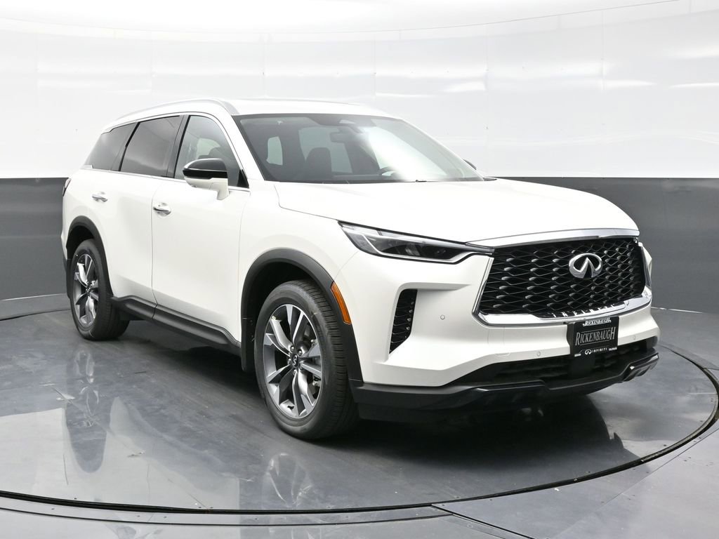 Certified 2025 INFINITI QX60 Luxe w/ Vision Package