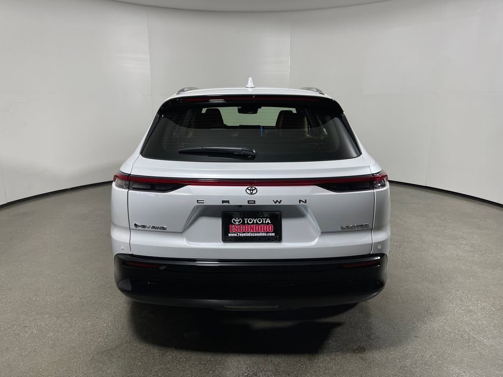 New 2026 Toyota Crown Signia AWD/4WD image 4