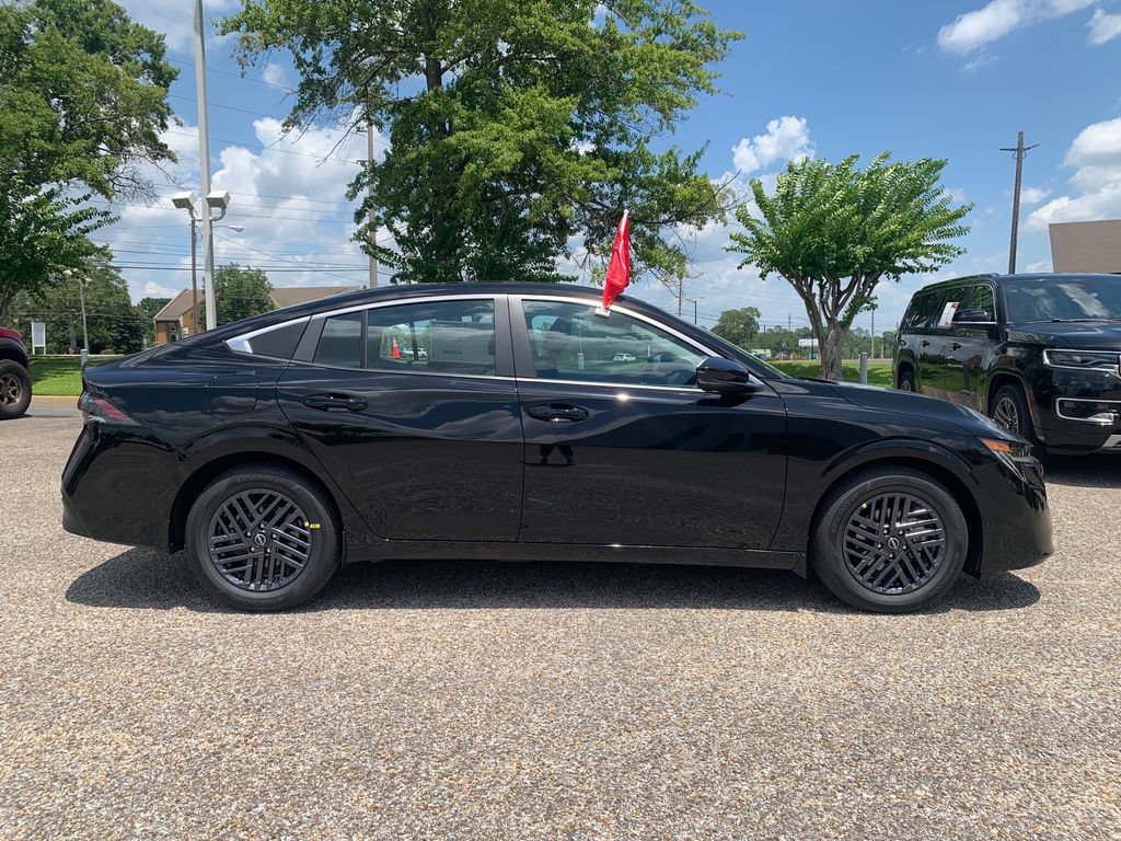 New 2026 Nissan Sentra SV w/ SV Convenience Package FWD image 2