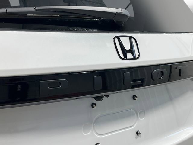 New 2026 Honda Pilot Touring image 7