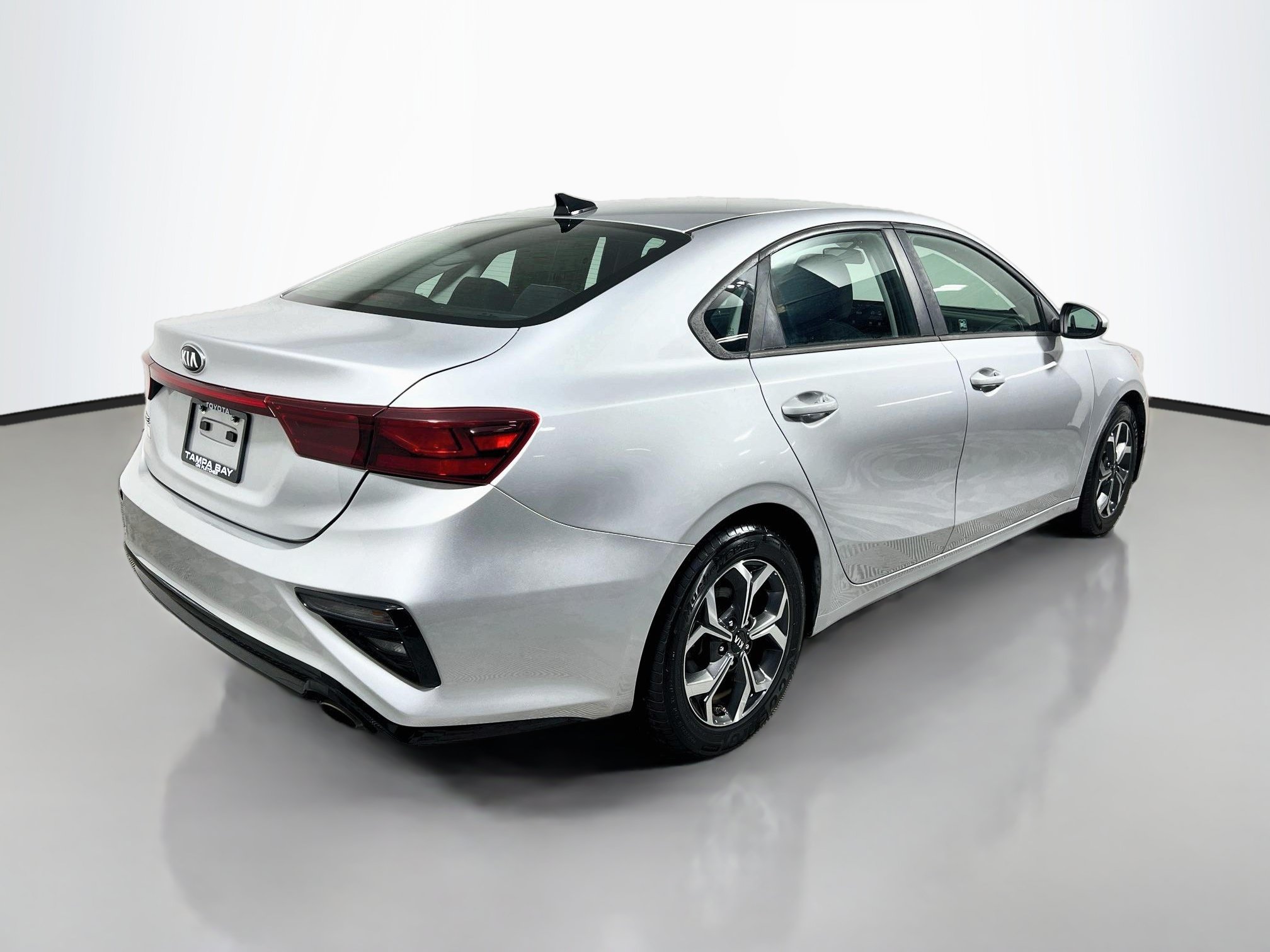 Used 2020 Kia Forte LXS FWD image 4