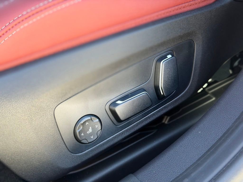 New 2026 BMW 330i xDrive Sedan w/ Premium Package image 17